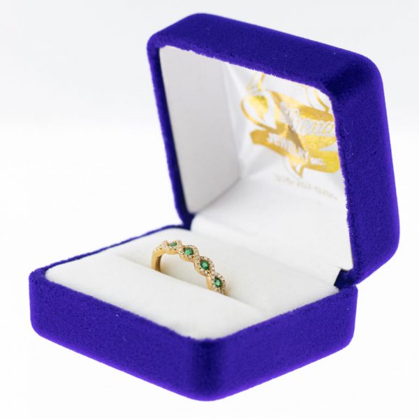 Athena ring yellow gold emerald diamond side view